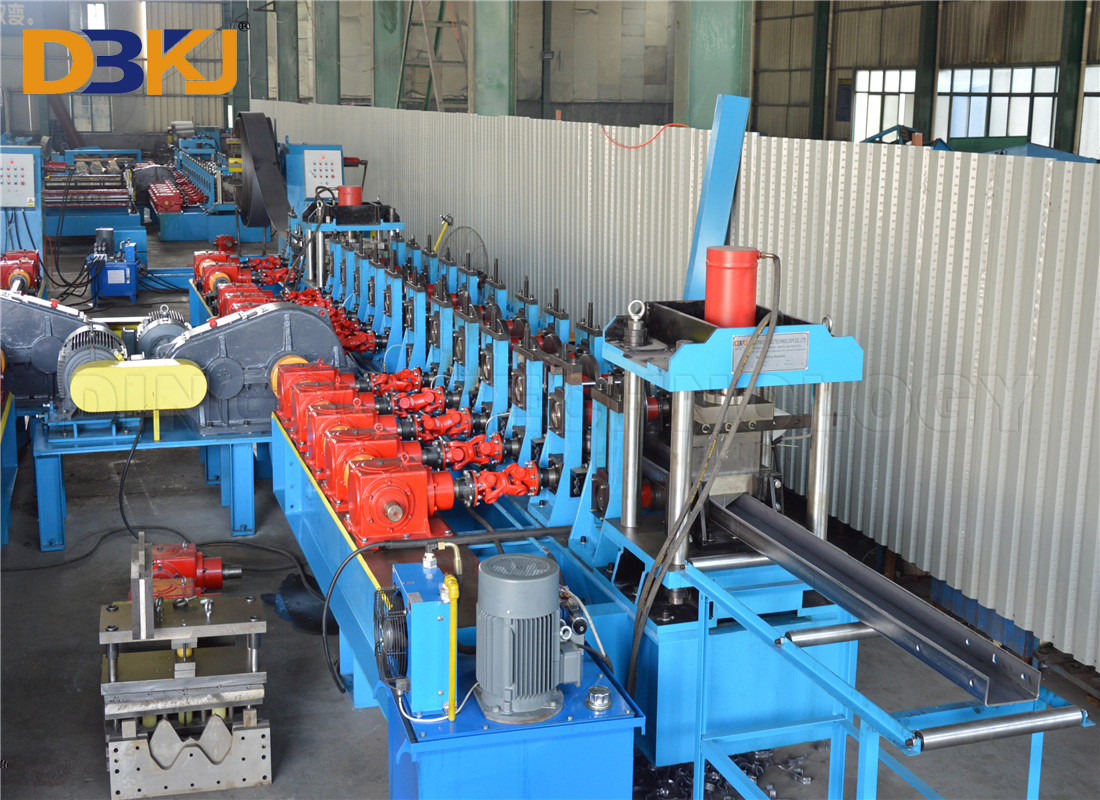 3.0mm 3 Waves Guardrail Roll Forming Machine 10m/Min for Highway Construction